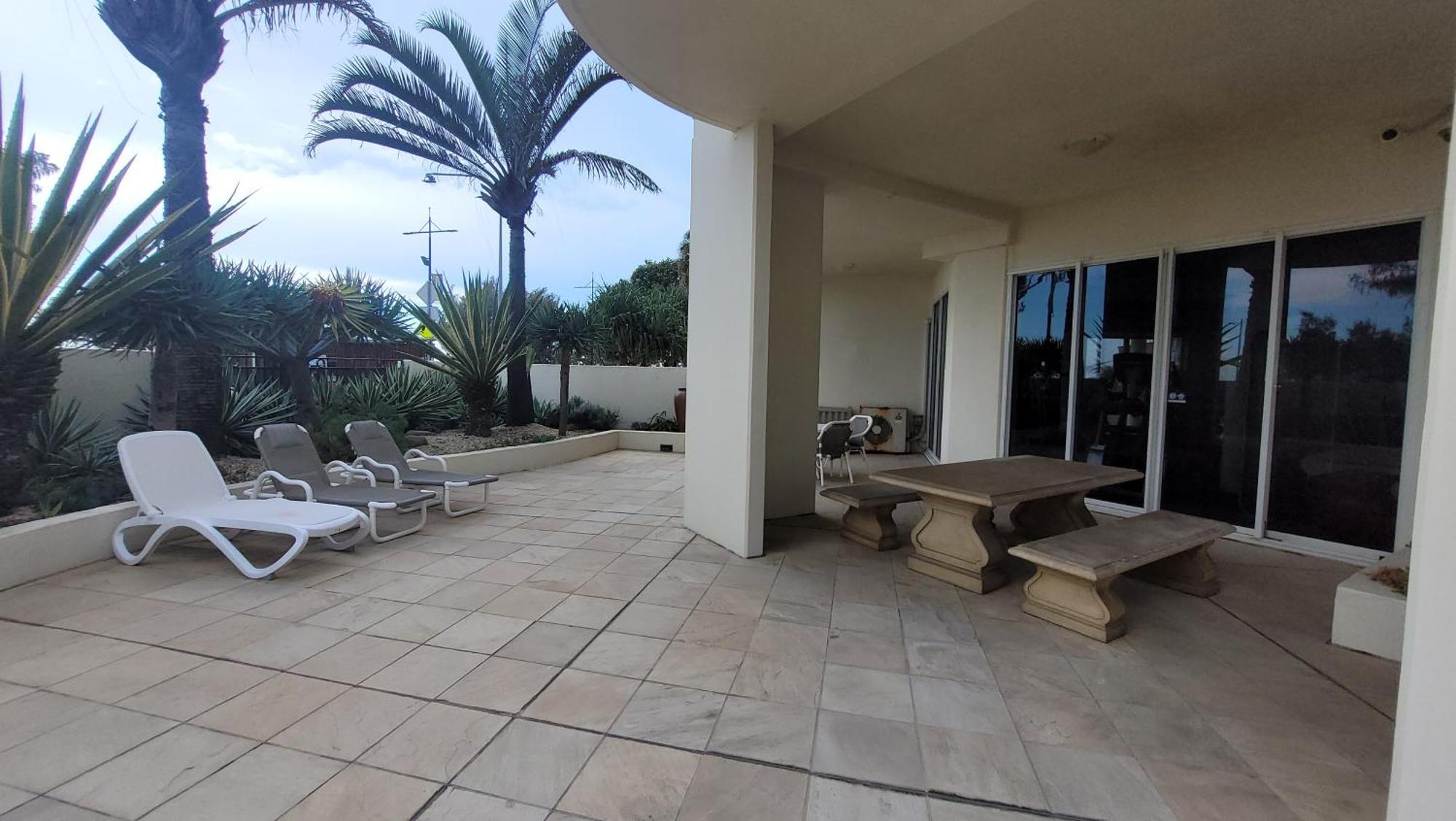 Apr Private Suites Moroccan By The Beach Guldkusten Exteriör bild